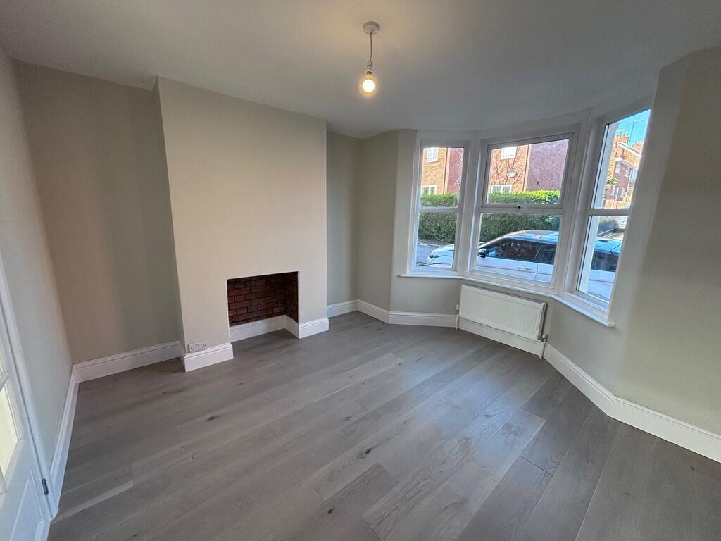 House in Bath - View 4