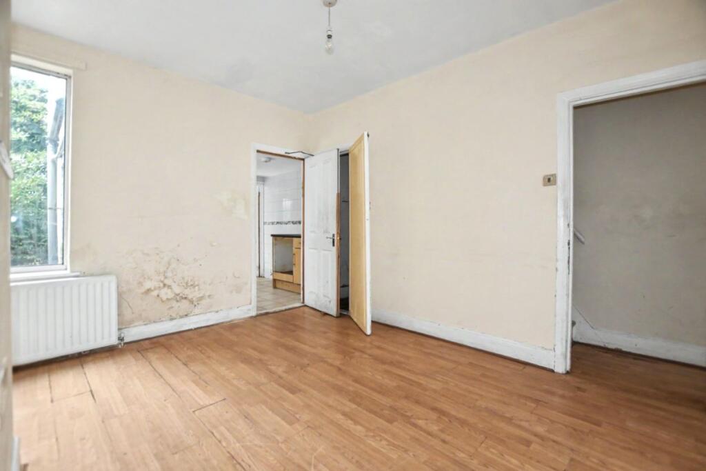 House in London - View 4