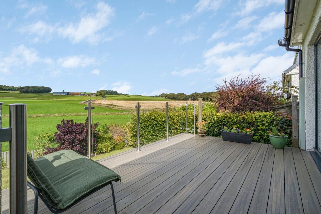 House in Dechmont, West Lothian - View 2