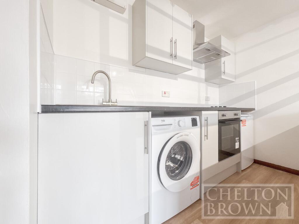 Apartment in Long Buckby, West Northamptonshire - More