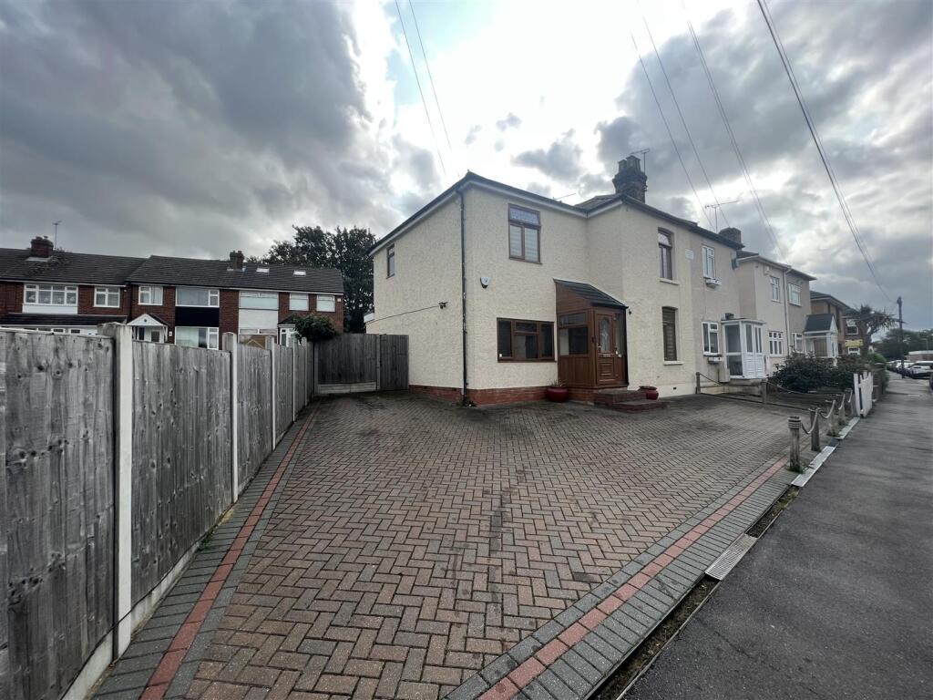 Main image of property: Victoria Road, Stanford-Le-Hope