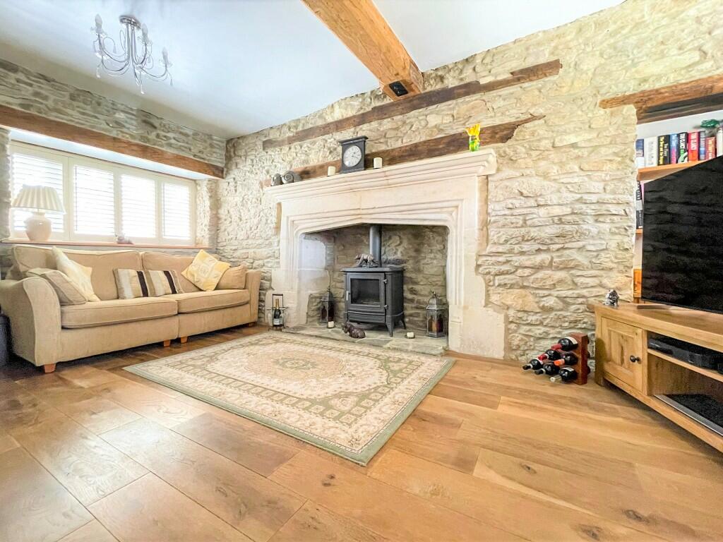 Manor House, High Street, SN6 - View 6
