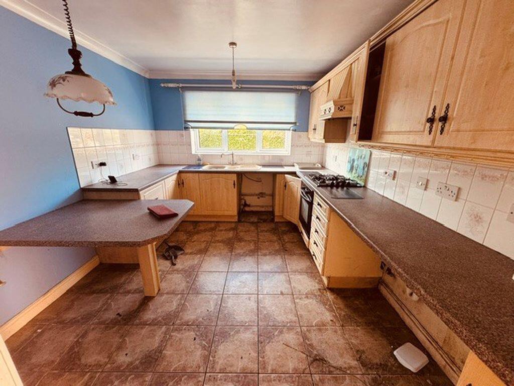House in Stoke-on-Trent - View 3