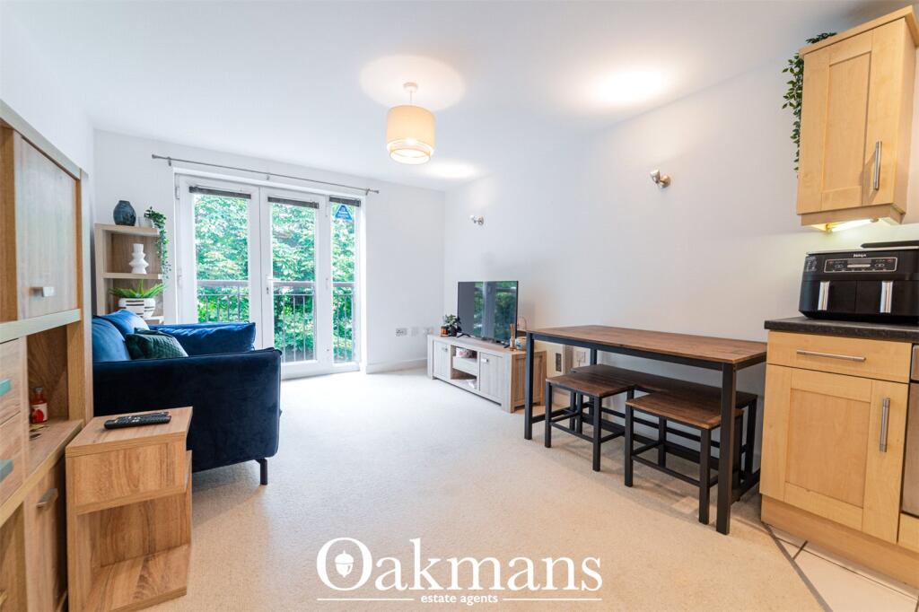 Apartment in Birmingham, Druids Heath - View 4