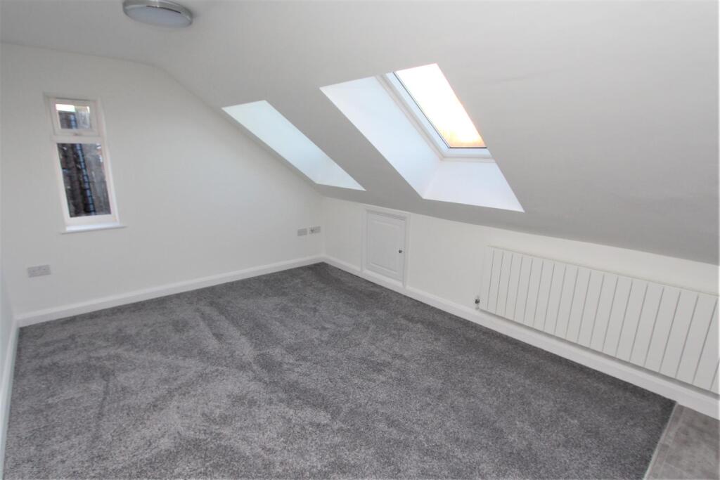 Apartment in Bristol - View 3