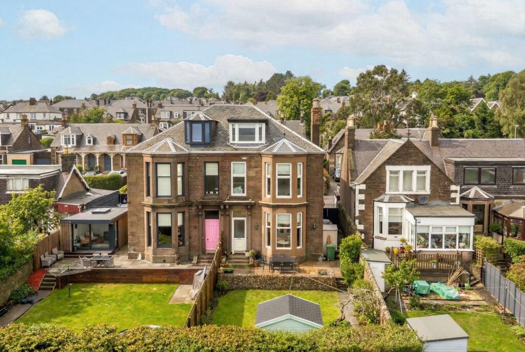 Main image of property: 11 Ferry Road, Monifieth, DD5 4NS