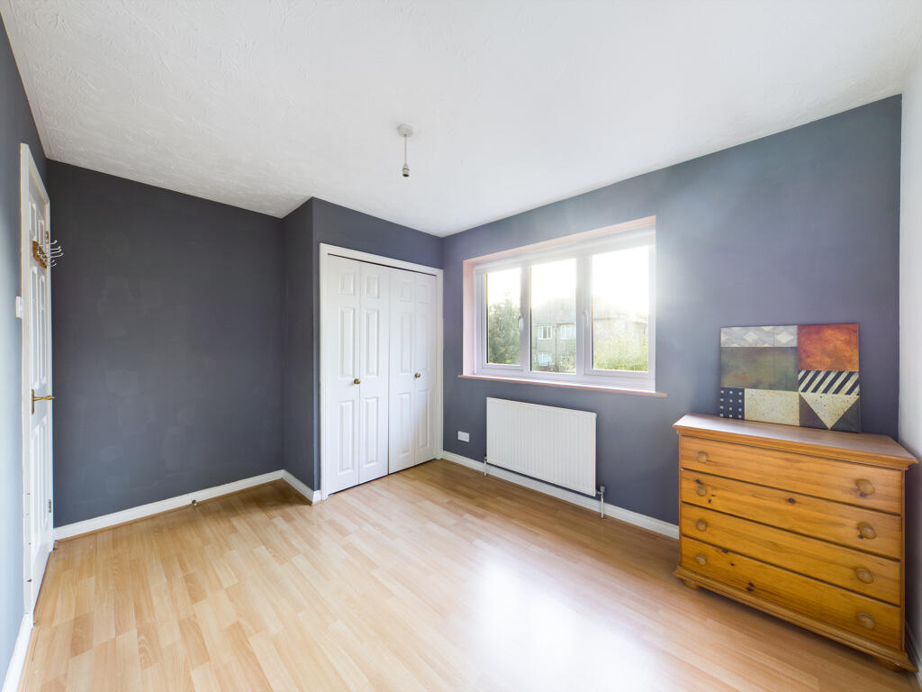 House in Harrow - More