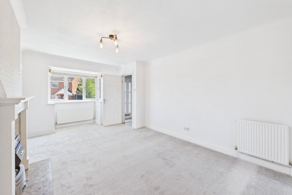 Jordanthorpe Green, Sheffield, S8 8DZ photo 2