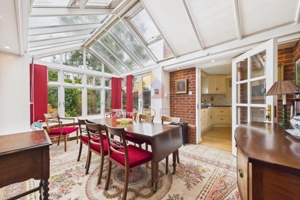 House in Braintree, Coggeshall - More