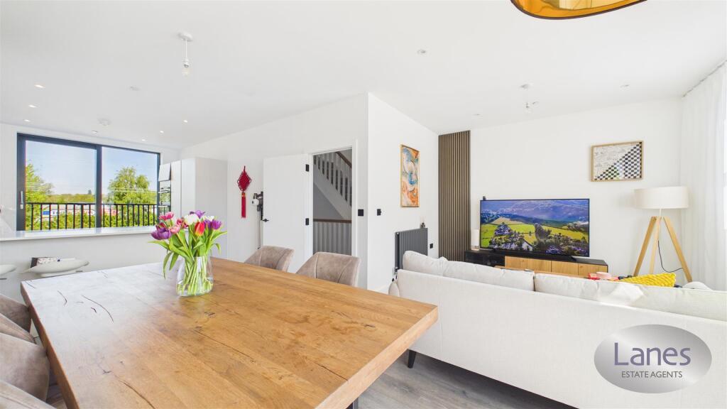 House in Stevenage - More