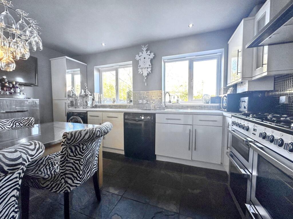 Richmond Drive, Woodstone Village, Houghton Le Spring, Durham, DH4 6TX photo 3