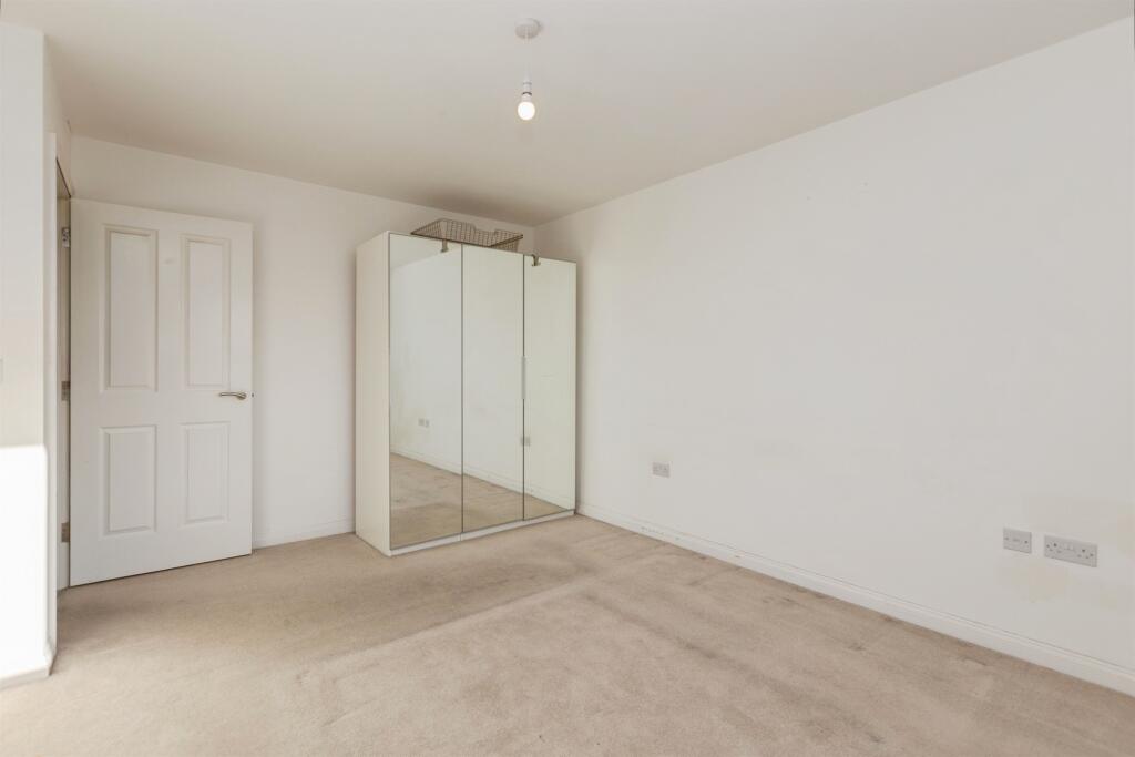 Apartment in Hemel Hempstead - More