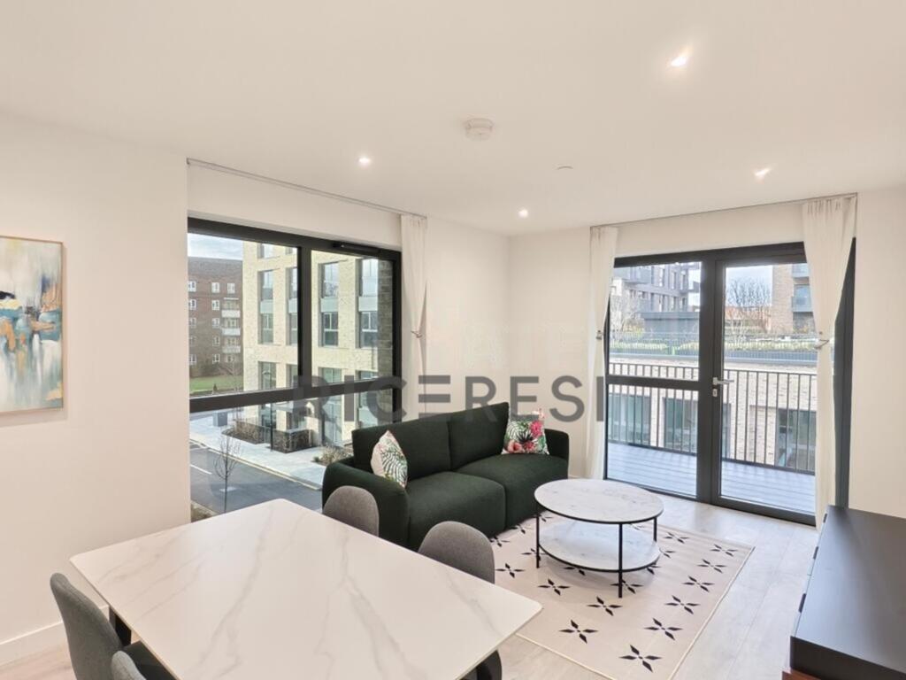 Main image of property: Scarlet Court, Woodbury Down, London, N4