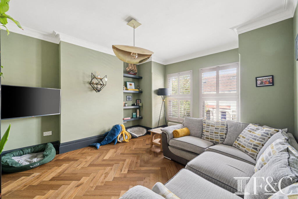 Apartment in London, North Sheen - More