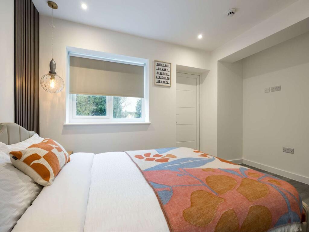 Main image of property: The Oval