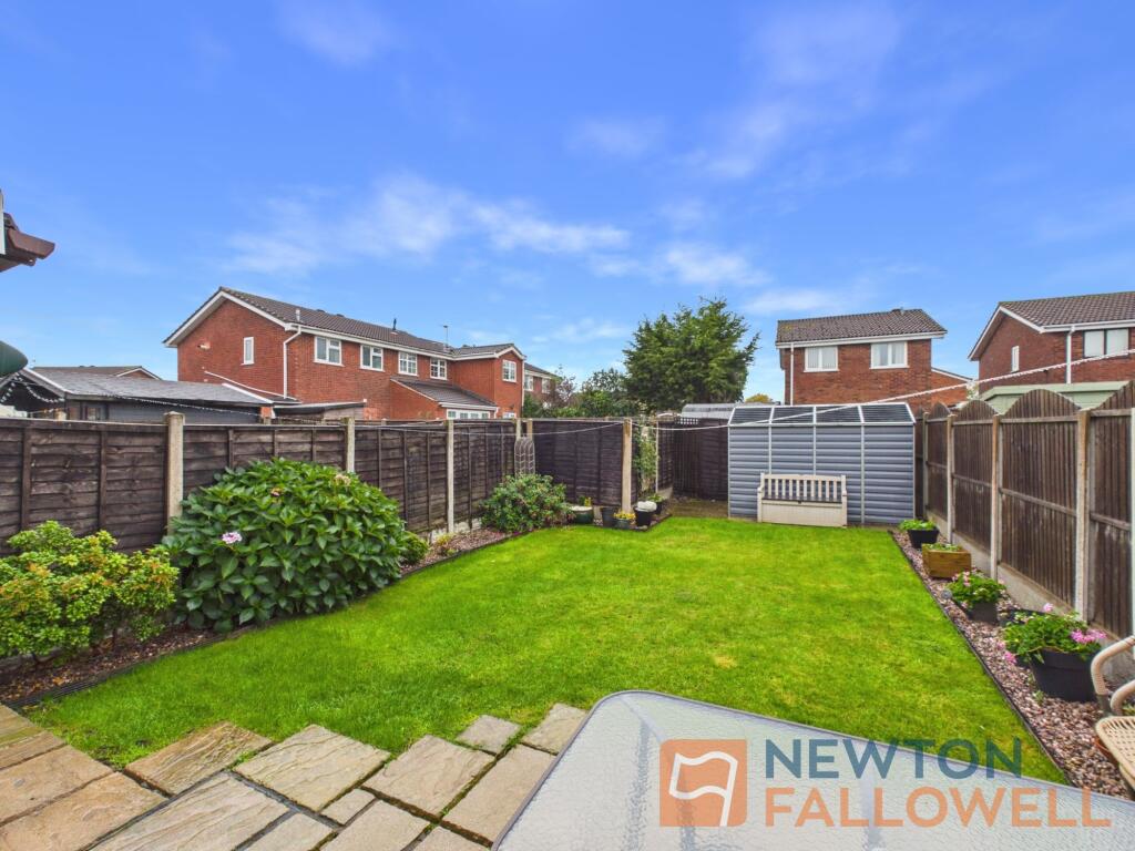 Grazewood Close, Willenhall, WV12 photo 4