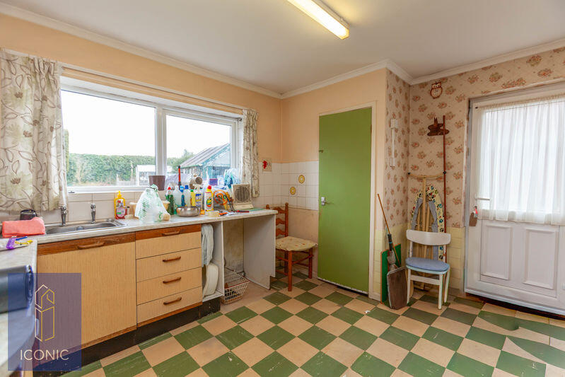 Jerningham Road, New Costessey, Norwich photo 3