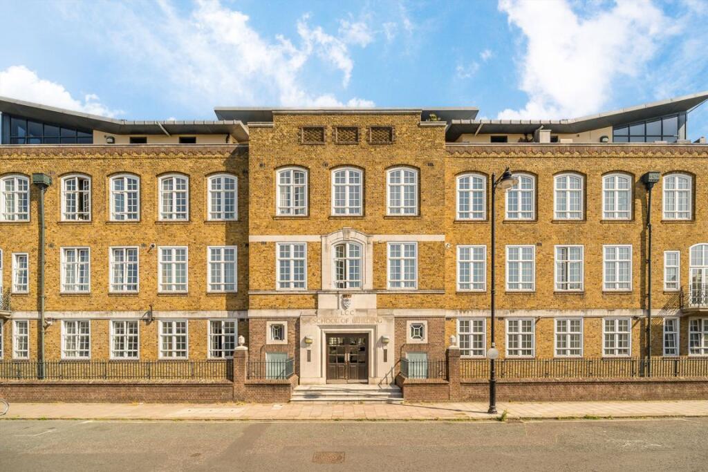Main image of property: Ferndale Road, Clapham
