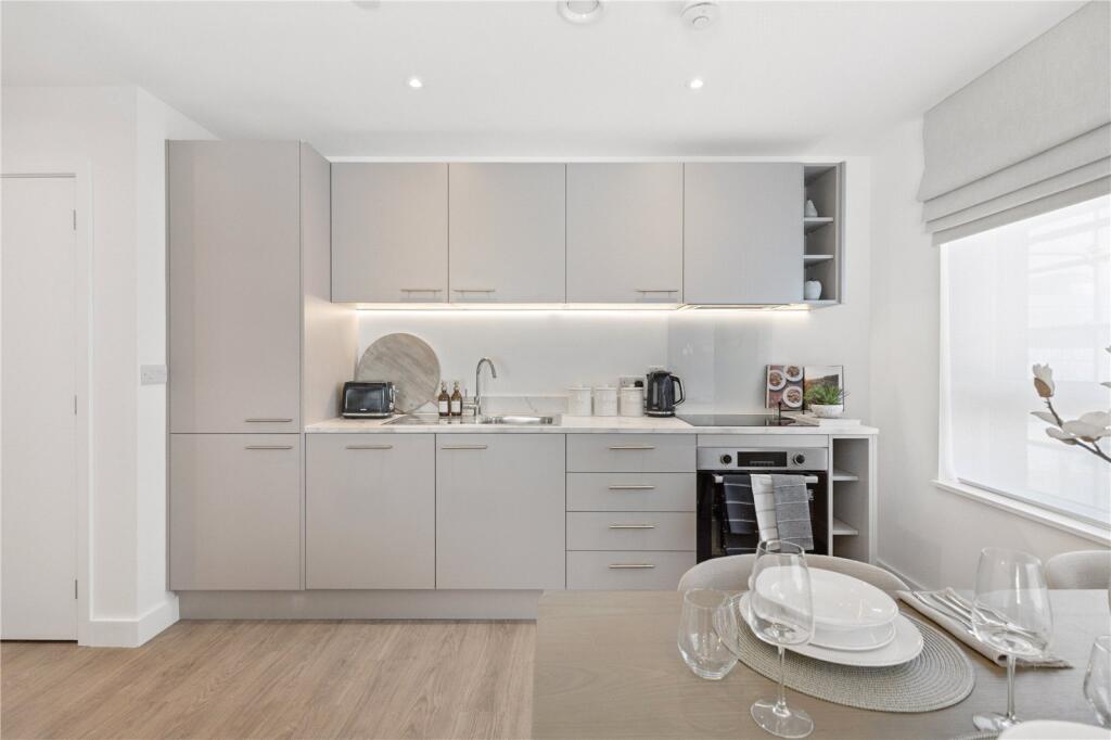 Apartment in Stevenage - View 5