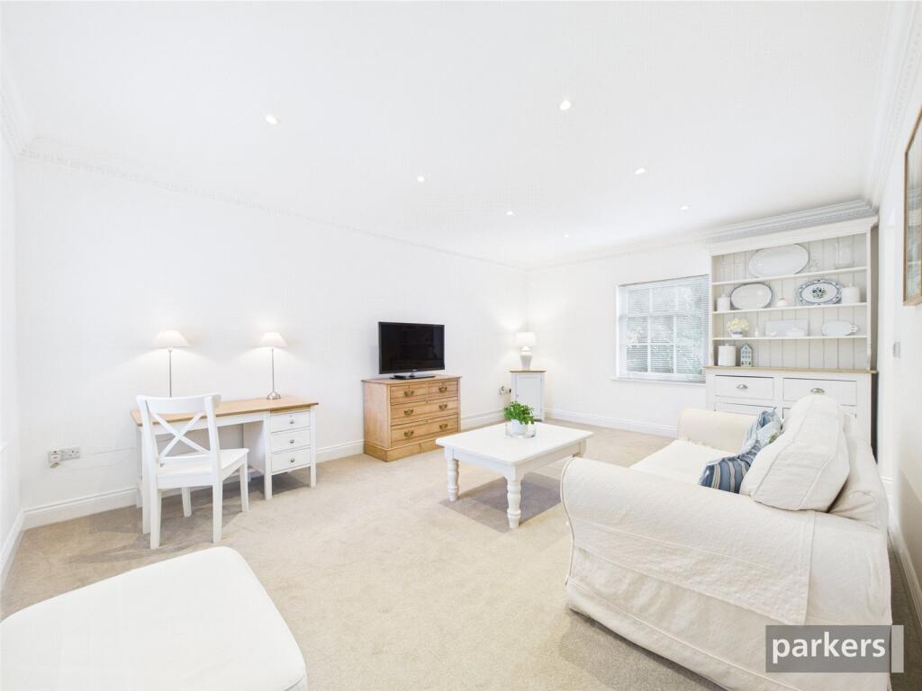 Apartment in Twyford, Wokingham - View 3