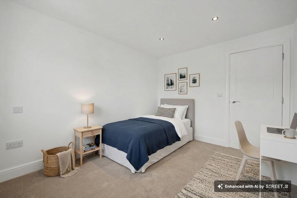 Apartment in Coventry - View 4