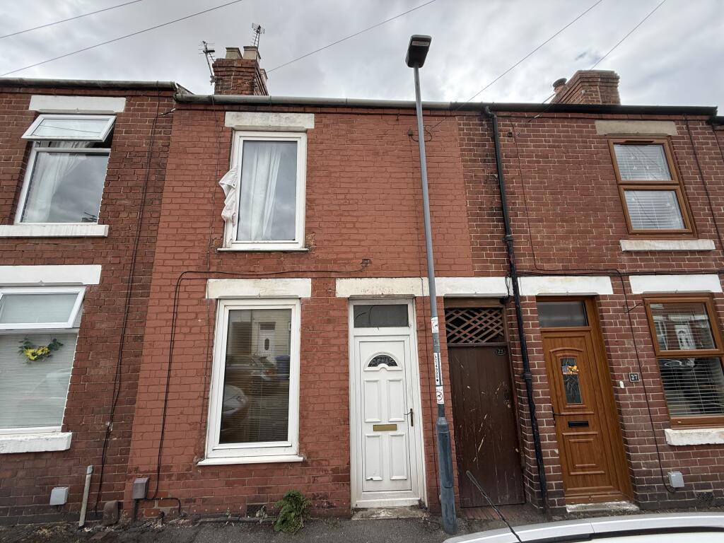 3-bed terraced on 29 Oxford Street, Spondon, Derby, Derbyshire DE21 7JN, £100,000