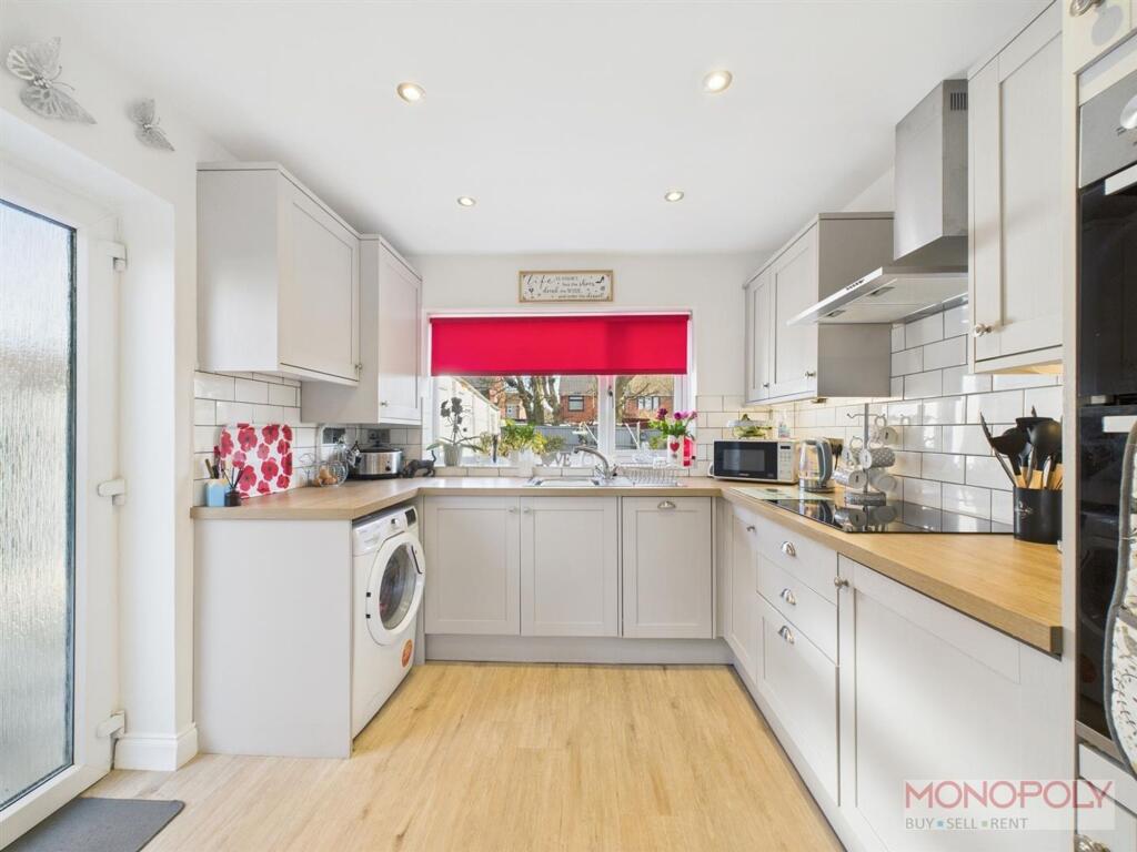 House in Wrexham, Rhosddu - View 5