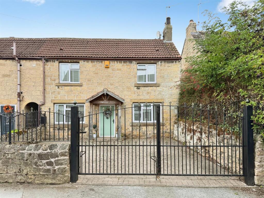 Main image of property: Barleycroft Lane, Dinnington, Sheffield