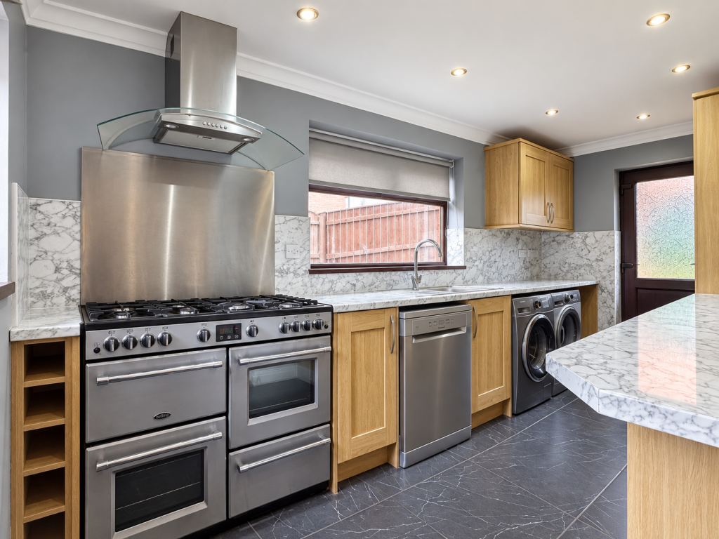 House in Stockton-on-Tees, Nunthorpe - View 4
