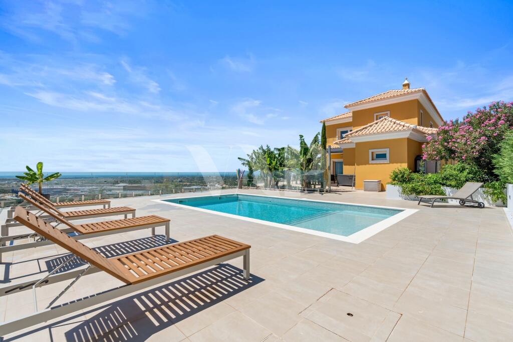 Main image of property: Algarve, Santa Bárbara de Nexe
