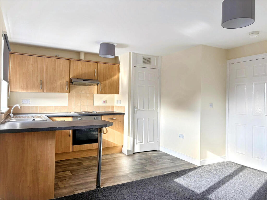 Apartment in Wakefield - View 4