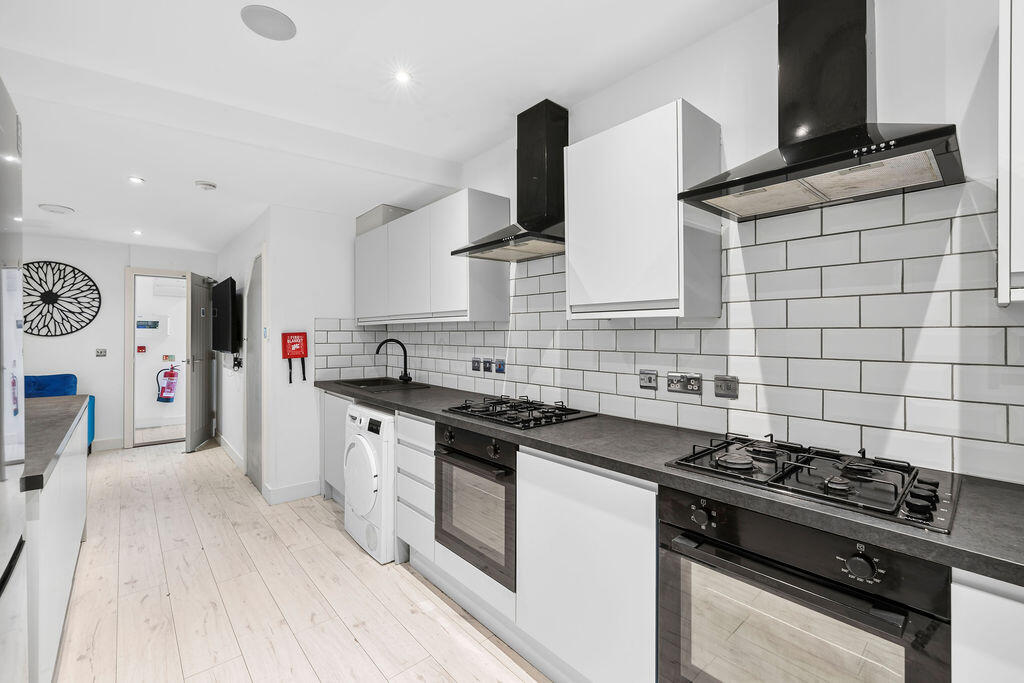 House in Swansea - View 4