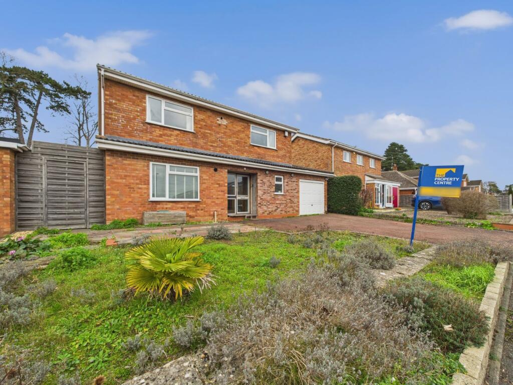 5-bed detached on Columbia Drive, Worcester, Worcestershire, WR2, £500,000
