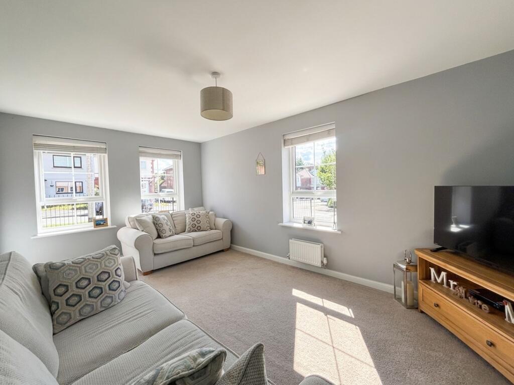 House in Manchester - More