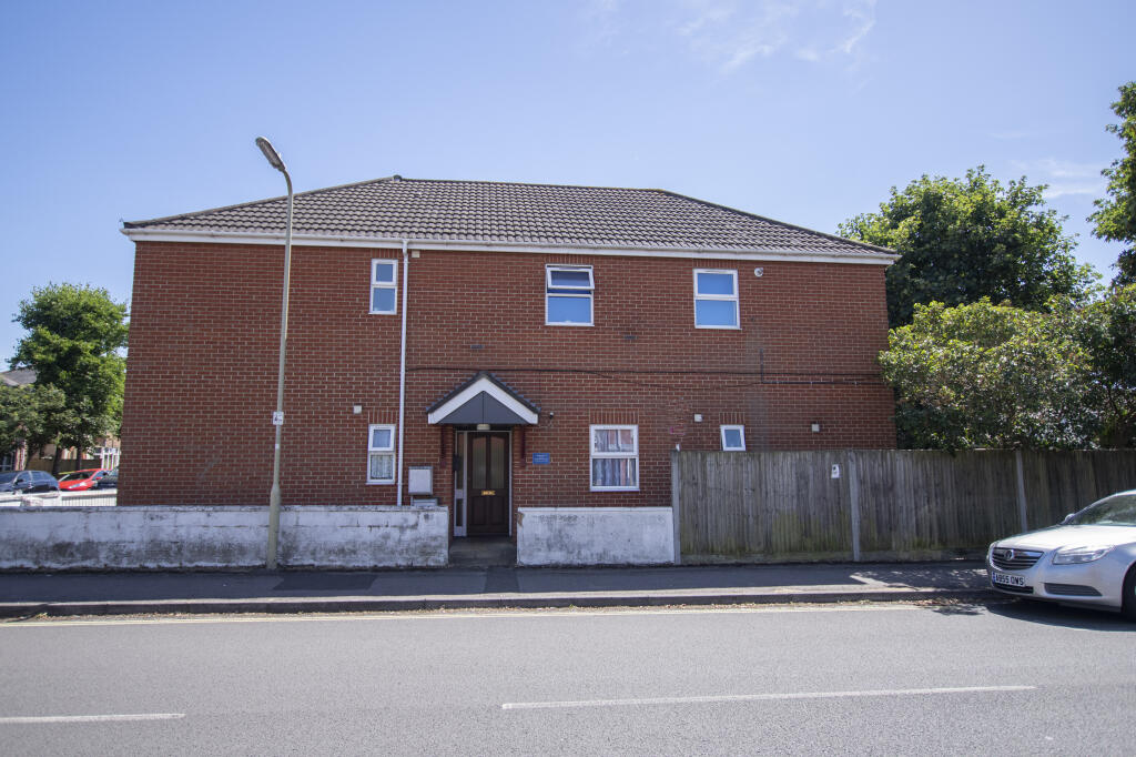 1-bed flat on Nutbeem Road, Eastleigh,, £145,000