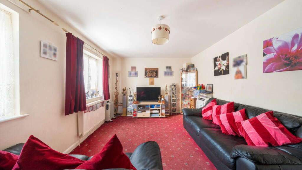 Whitethorn Street, London, E3 4DB photo 4