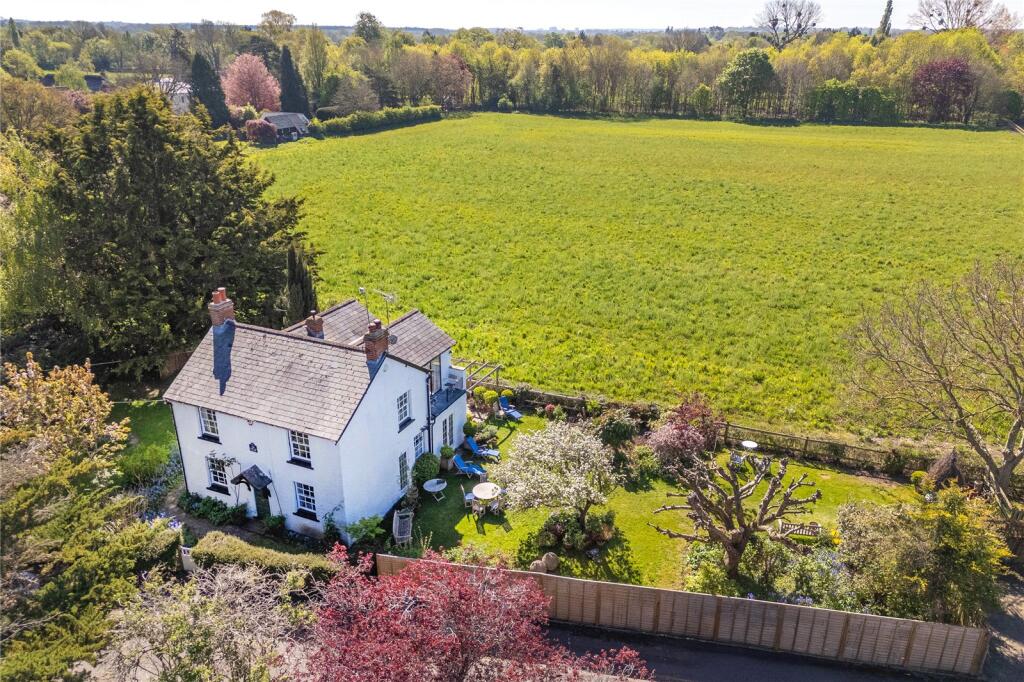 Main image of property: Neville Close, Waltham St Lawrence, Berkshire, RG10