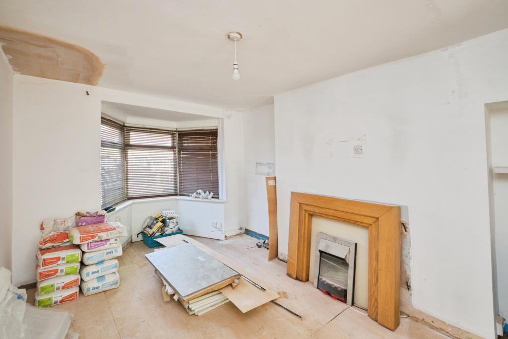 House in Birmingham, West Midlands - View 2