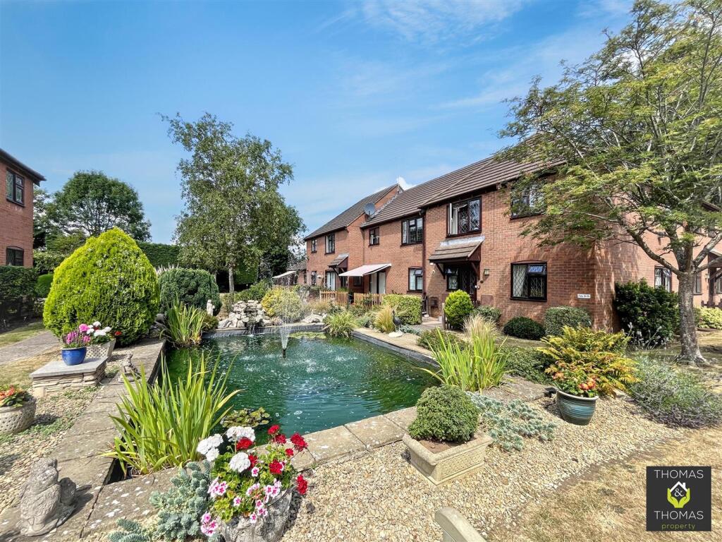 Main image of property: Hucclecote Road, Hucclecote