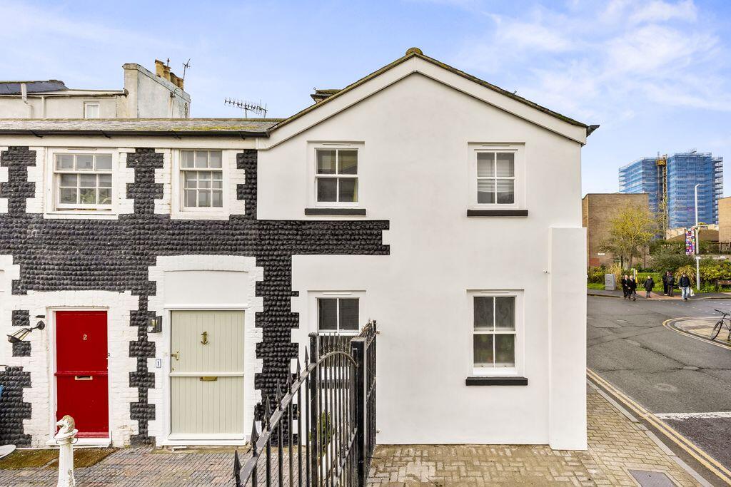Main image of property: Bristol Road, Kemptown, Brighton BN2 1BD