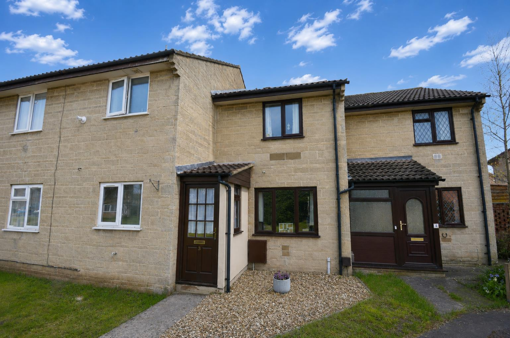 2-bed terraced on Windsor Drive, Bridgwater, £175,000
