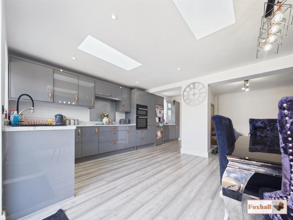 House in Ipswich - View 3