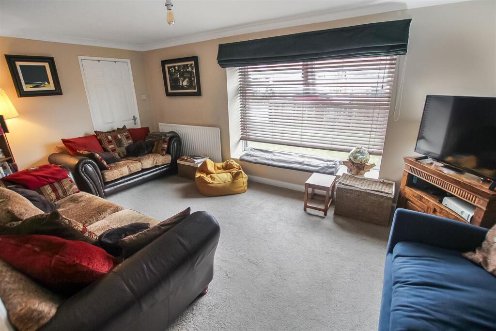 House in Newton Aycliffe, Great Aycliffe - View 5