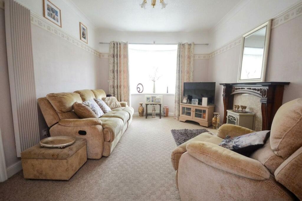 House in Rotherham, South Yorkshire - View 2