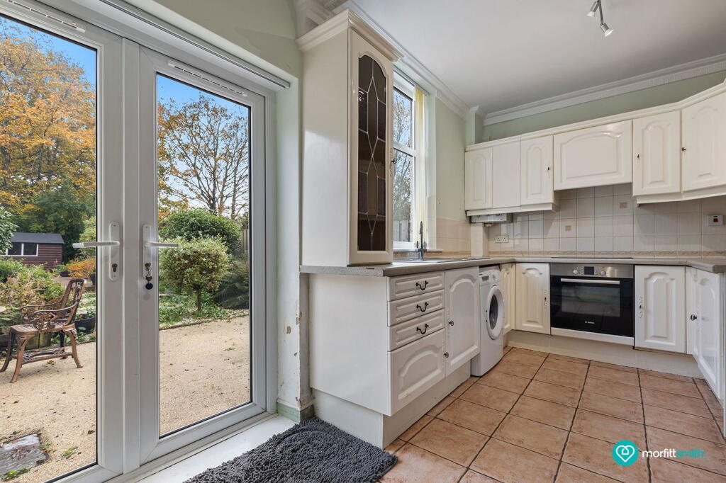 House in Sheffield, South Yorkshire - More