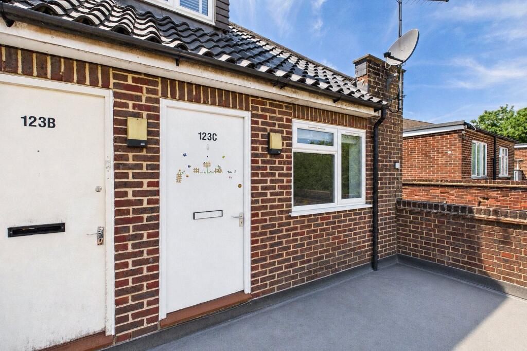 Main image of property: London Road, East Grinstead, West Sussex, RH19