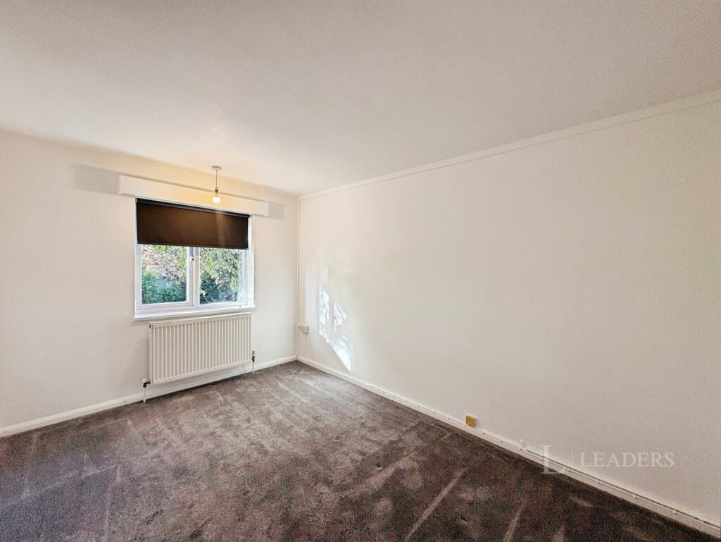 Apartment in Cambridge - View 2