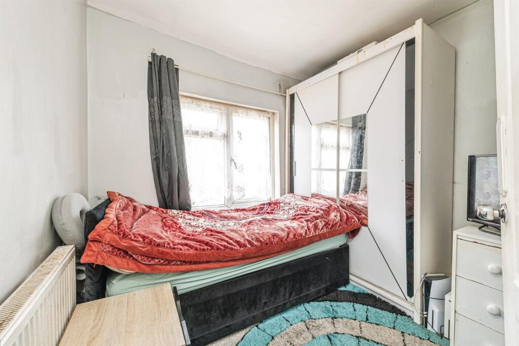 Additional image 10 of Avenue Road, BRADFORD