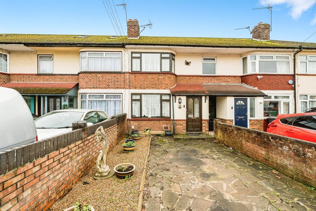 2-bed terraced on Stanhope Road, Slough, £400,000