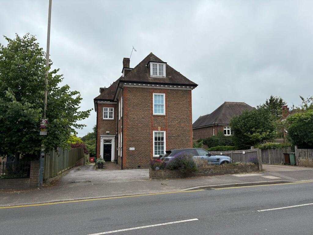 Main image of property: Hill Place, London Road, Southborough, TN4 0PY